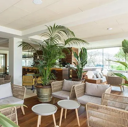 Maritim 4 Superior Hotel