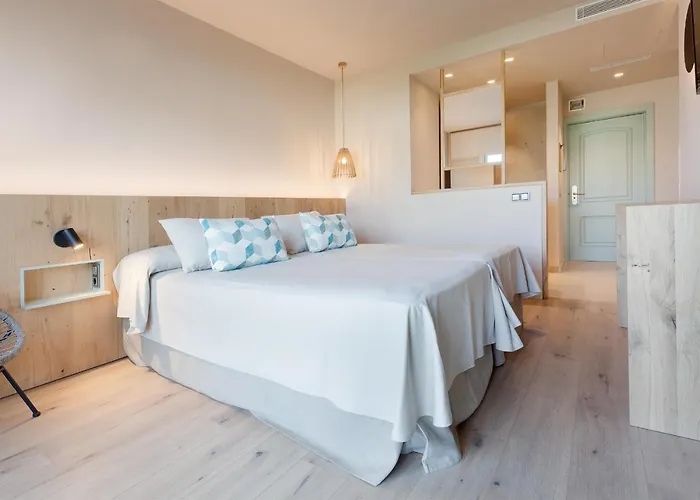 Maritim 4 Superior Hotel