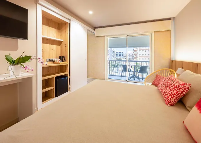 Maritim 4 Superior Hotel 4*