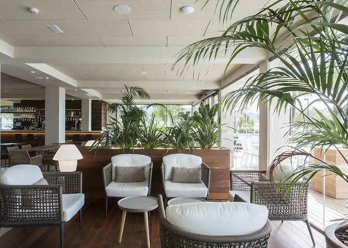 Maritim 4 Superior 4*