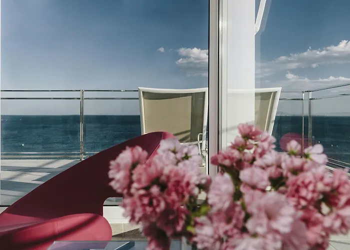 Maritim 4 Superior Roses